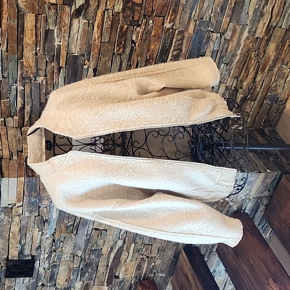 Zara Cream Bomber Jacket new with tags - Picture 2 of 16